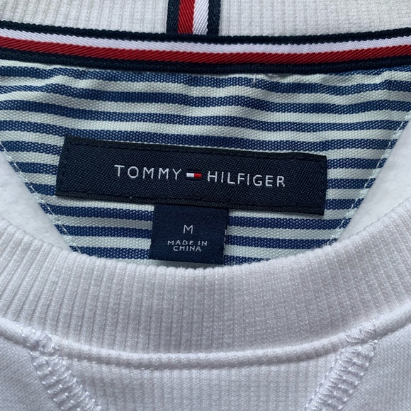 Tommy Sweatshirt! - Picture 3 of 3